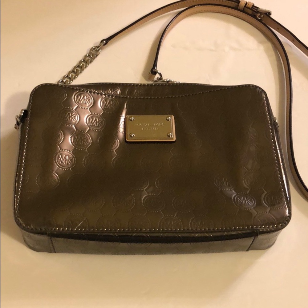 Michael Kors Silver Crossbody - Picture 13 of 14